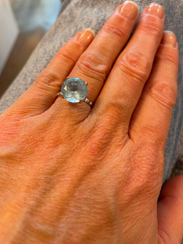 Bague 53 MAUBOUSSIN - Bague Or blanc Topaze 58 Facettes