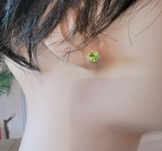 Boucles d'oreilles Clous d'oreilles Péridots Ø 6 mm 58 Facettes AA 1506