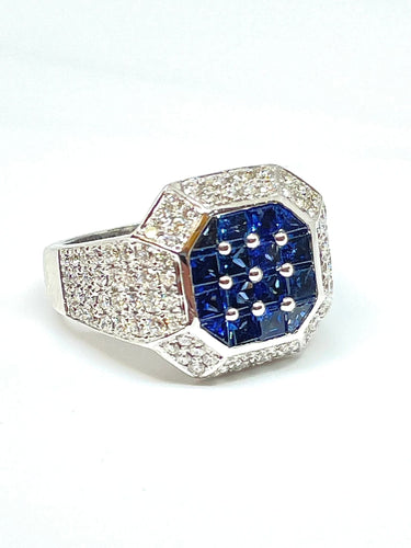 Bague Chevalière or blanc saphirs calibrés et diamants 58 Facettes