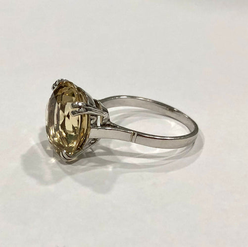 Bague 53 Bague rétro citrine et or blanc 58 Facettes