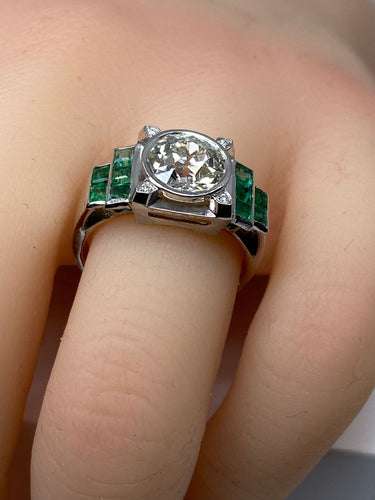 Bague 52 Bague Art Déco Platine, Diamant 1,55cts et Emeraudes 58 Facettes