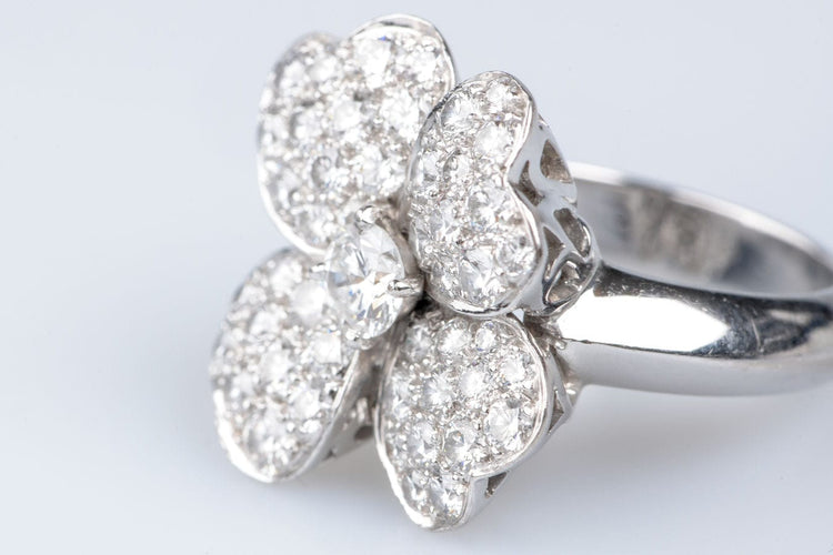 Bague 50-51 Van Cleef & Arpels - Bague "Cosmos" Or Blanc Diamants 58 Facettes BG-VANCLE4TR-104