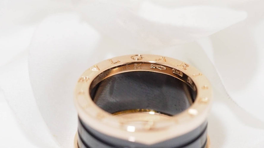 Bague 54 Bague Bulgari en or rose et céramique noir 58 Facettes 31946