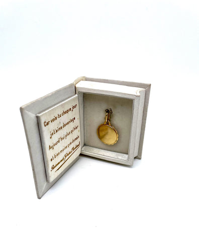 Pendentif AUGIS - Médaille d'amour or jaune bordure torsadée 58 Facettes