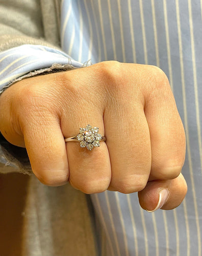 Bague 56 Bague marguerite platine diamants 58 Facettes