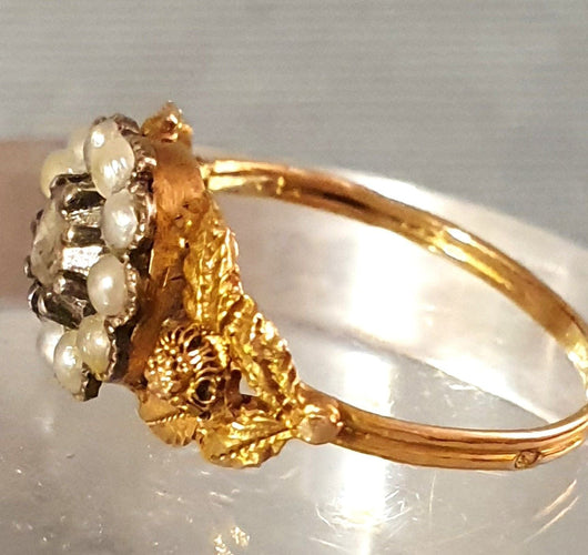 Bague 50 Bague à secret Or jaune Perles Diamants 58 Facettes