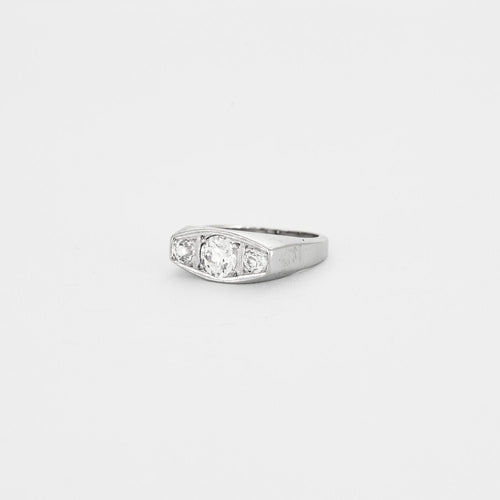 Bague 49.5 Bague Trilogie Diamants 58 Facettes 1935