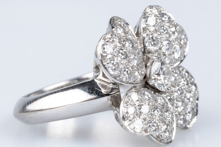 Bague 50-51 Van Cleef & Arpels - Bague "Cosmos" Or Blanc Diamants 58 Facettes BG-VANCLE4TR-104
