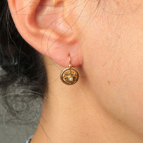 Boucles d'oreilles Boucles d'oreilles "fleurs" 58 Facettes P6L8