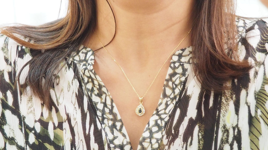 Collier Collier pendentif saphir diamants 58 Facettes 29469