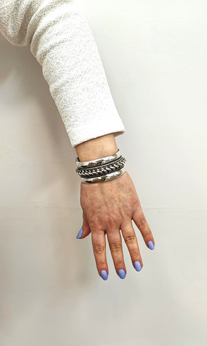 Bracelet Bracelet manchette argent massif 58 Facettes RA-628