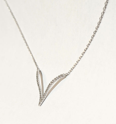 Collier DJULA collier V or et diamants 58 Facettes