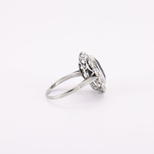 Bague 49 Bague Pompadour, saphir, diamants 58 Facettes