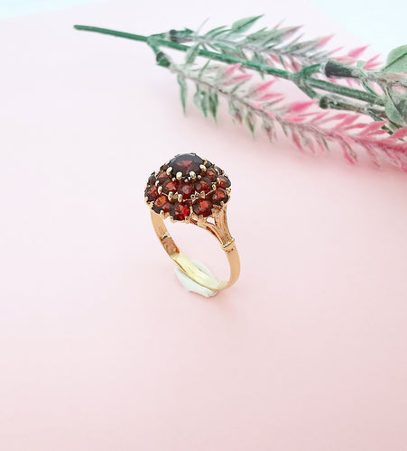 Bague 54.5 Bague Fleur Grenats Or Jaune 58 Facettes AA 1485