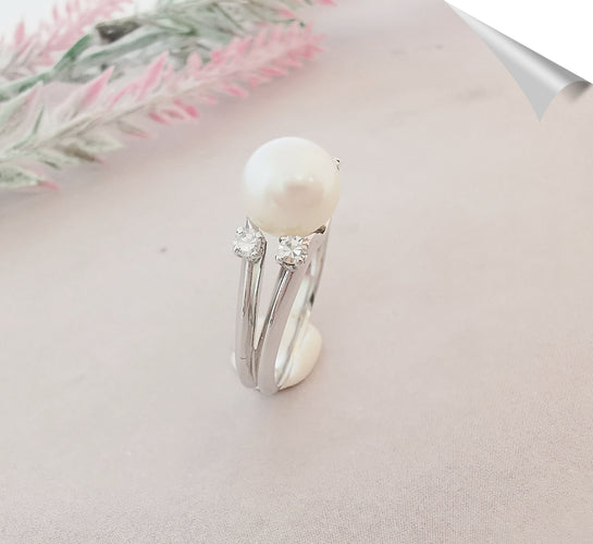 Bague Bague Perle de culture blanche Diamants Or Blanc 58 Facettes AA 1500