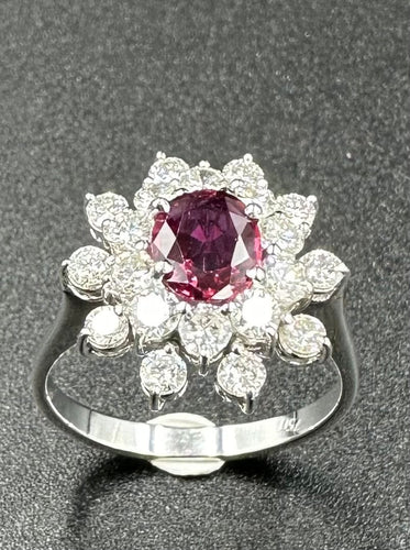 Bague 54 BUCHERER. Bague vintage or blanc, rubis et diamants 58 Facettes