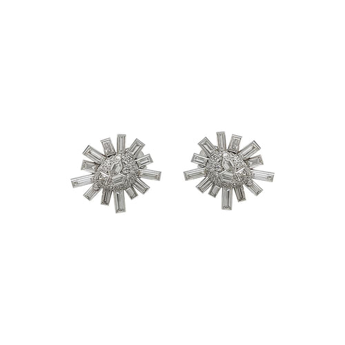 Boucles d'oreilles Boucles d'oreilles "Flocons" en platine et diamants. 58 Facettes 30497
