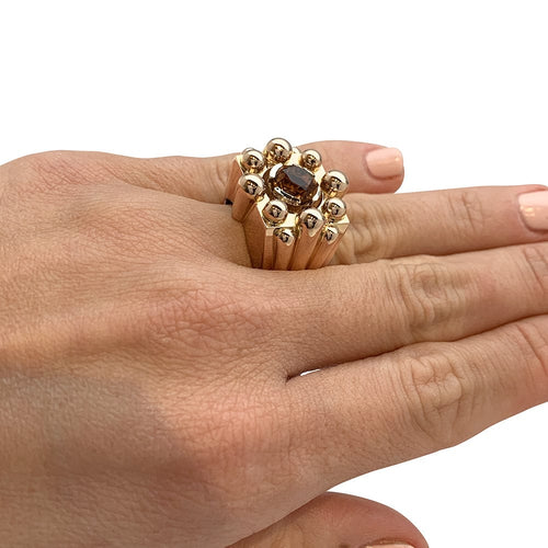 Bague 52 Bague chevalière en or jaune et citrine. 58 Facettes 30026