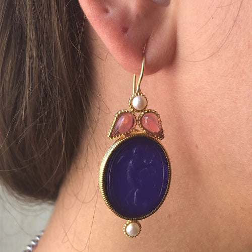 Boucles d'oreilles Boucles d'oreilles intaille perle et cristaux 58 Facettes SO059