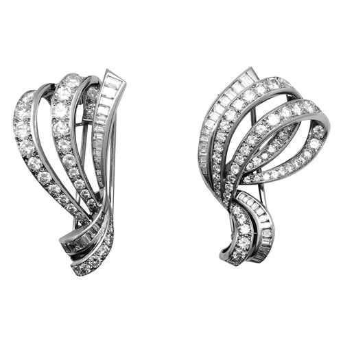 Clip Double clip Boucheron, "Noeud" en platine, or blanc et diamants. 58 Facettes 27909