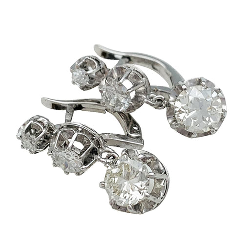 Boucles d'oreilles Boucles d'oreilles dormeuses en platine et diamants. 58 Facettes 30582