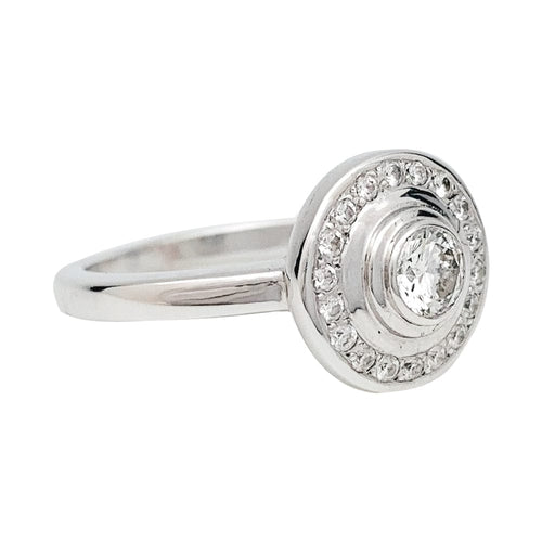 Bague 53 Bague en or blanc, diamants. 58 Facettes 29551