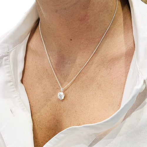 Pendentif Pendentif diamant 4,37 carats, chaîne en or blanc. 58 Facettes 30605
