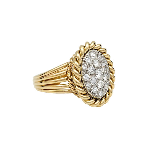 Bague 55 Bague en or jaune et diamants. 58 Facettes 29992