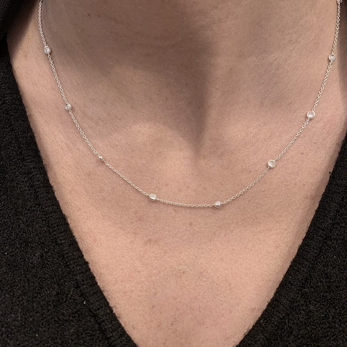 Collier Collier gouttière en or blanc, diamants. 58 Facettes 30177