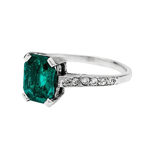 Bague Bague or blanc, platine, émeraude 1.26ct. 58 Facettes 30130