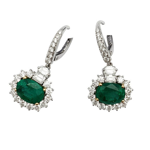 Boucles d'oreilles Boucles d'oreilles en blanc, émeraudes et diamants 58 Facettes 30397