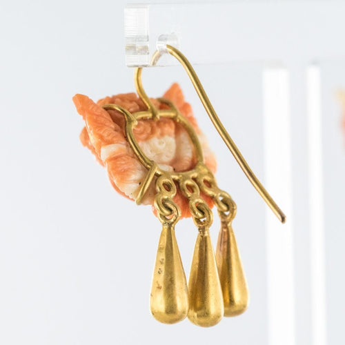 Boucles d'oreilles Boucles d'oreilles anges corail et or 58 Facettes 19-260