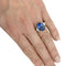 Bague 52 Bague or blanc, saphir 6,8 carats épaulé de diamants. 58 Facettes 30387