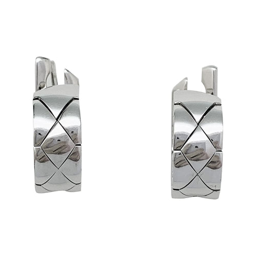 Boucles d'oreilles Boucles d'oreilles Chanel "Matelassé" en or blanc. 58 Facettes 30634