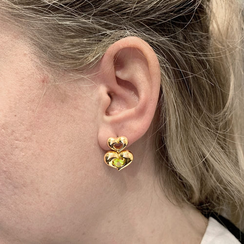 Boucles d'oreilles Boucles d'oreilles Van Cleef & Arpels, "Coeur", en or jaune et péridots. 58 Facettes 30112