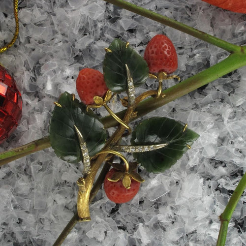 Broche Broche ancienne branche de fraisier 58 Facettes 00-073-2904123
