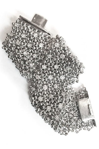 Bracelet Bracelet manchette souple en or blanc, diamants. 58 Facettes 25540