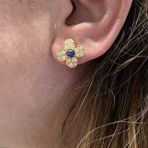 Boucles d'oreilles Boucles d'oreilles Van Cleef et Arpels, "Trèfles" or jaune, diamants et saphirs 58 Facettes 30379