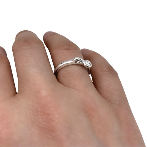 Bague 52 Bague Dior, "Coquine", or blanc, diamant. 58 Facettes 30559