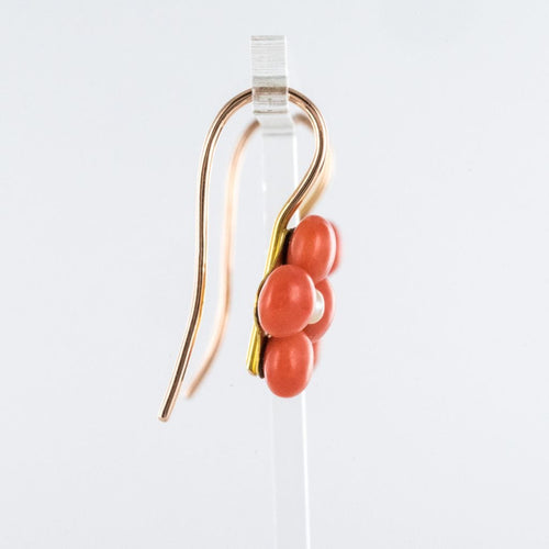 Boucles d'oreilles Boucles d'oreilles dormeuses trèfles de corail et perles fines 58 Facettes 19-381