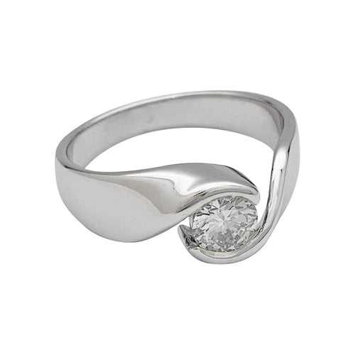 Bague 52 Solitaire or blanc serti d'un diamant pesant 0.40 carat. 58 Facettes 30381