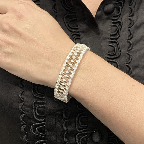 Bracelet Bracelet Buccellati "Dentelle" en or blanc et diamants. 58 Facettes 30486