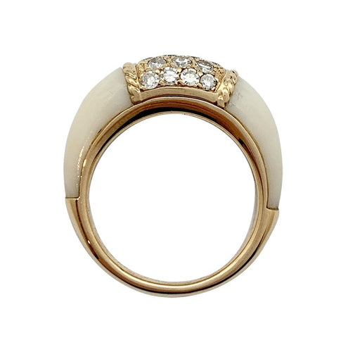 Bague 55 Bague Van Cleef et Arpels "Philippine" en or jaune, corail blanc et diamants. 58 Facettes 30044