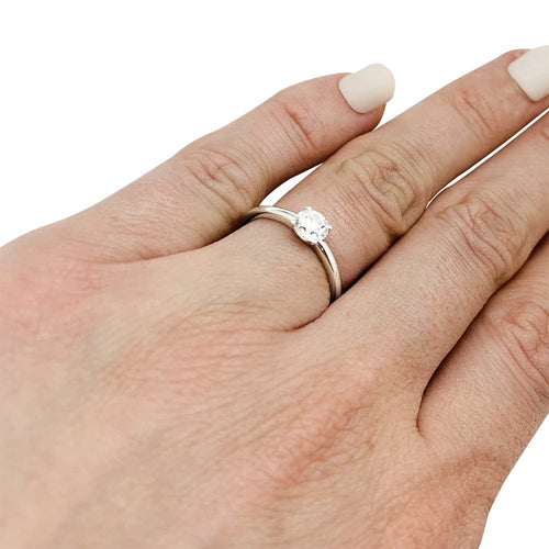 Bague 51 Solitaire or blanc, diamant 0.50 ct. 58 Facettes 30189