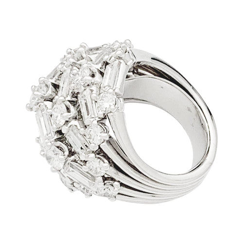 Bague 49 Bague dôme Van Cleef & Arpels en platine et diamants. 58 Facettes 29356-1