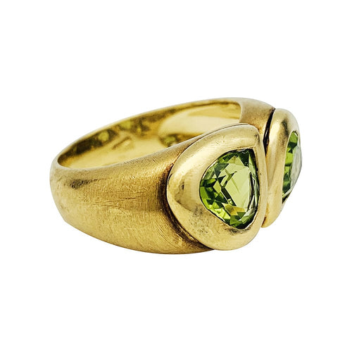 Bague 52 Bague toi et moi en or jaune et péridots. 58 Facettes 30392