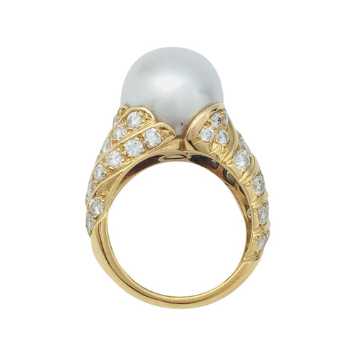 Bague 54 Bague en or jaune Tabbah, perle blanche et diamants. 58 Facettes 21249