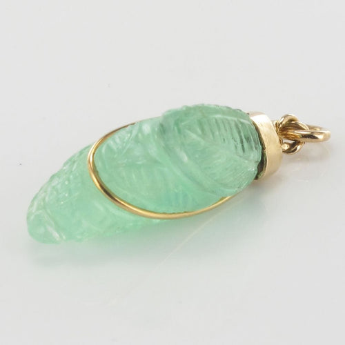 Pendentif Pendentif Emeraude gravée Or 58 Facettes CVP10