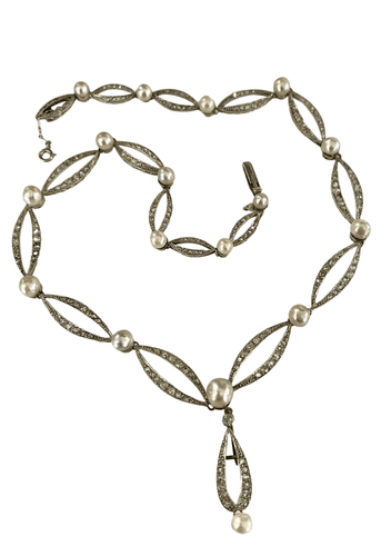 Collier Collier En Platine Et Perles Fines 58 Facettes 1026436