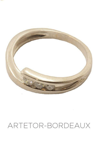 Bague 48 Bague trilogie diamants 58 Facettes 25301